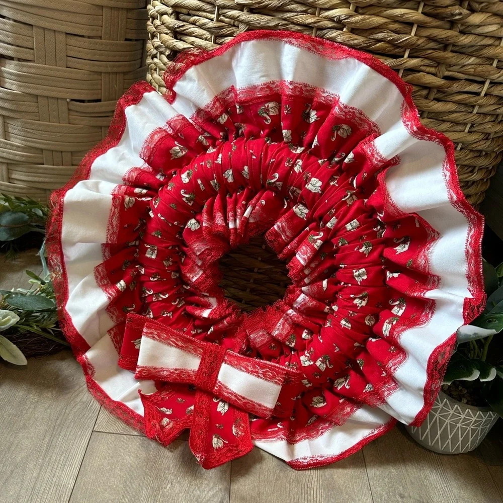 Vintage 1970s Christmas Holiday Wreath Handmade Red White Ruffled Swan Print